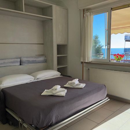 Ligure Residence Pietra Ligure Bagian luar foto