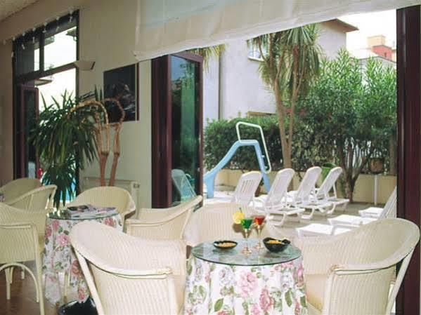 Ligure Residence Pietra Ligure Bagian luar foto
