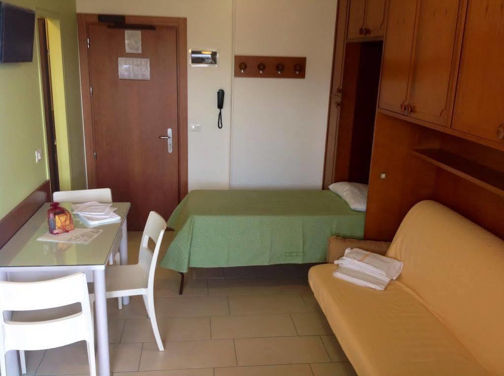 Ligure Residence Pietra Ligure Bagian luar foto